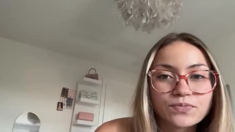 Luna online show from June 10, 6:03 pm