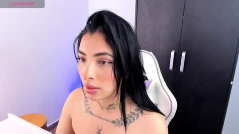 luna rose online show from August 5, 1:36 am