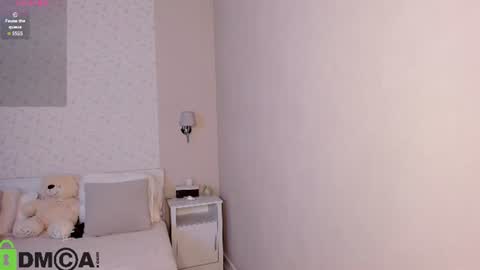 luna_sinn online show from August 13, 7:11 am