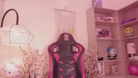 luna_sweeth online show from August 12, 11:40 pm
