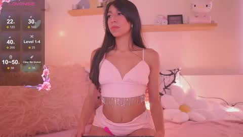 luna_sweeth online show from August 18, 3:51 pm