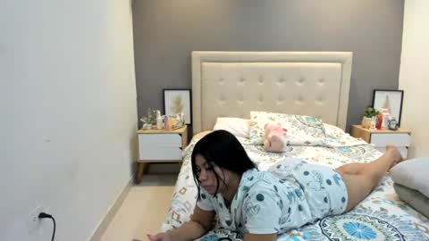 lunaa08 online show from June 29, 5:55 am