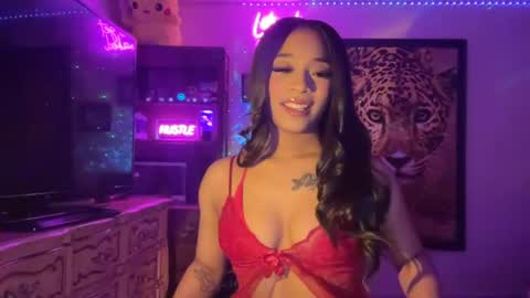 lunaa_11 online show from June 24, 7:43 am