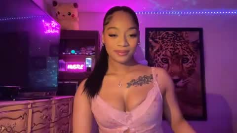 lunaa_11 online show from July 23, 7:22 am