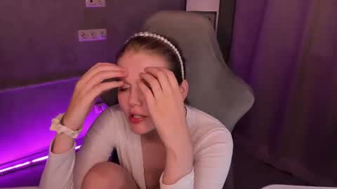 Alisa online show from August 7, 1:55 pm