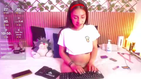 lunaaa_07 online show from May 27, 5:09 am