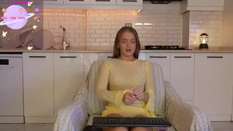 Sophia online show from August 4, 2:19 am