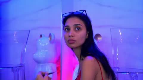 LunaBlis online show from August 2, 6:09 am