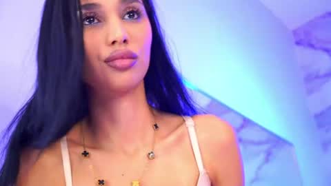 LunaBlis online show from August 2, 10:33 am