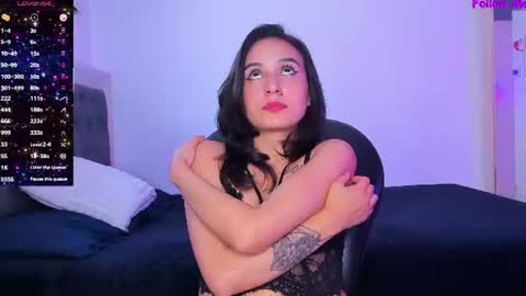 lunacandyy1323 online show from August 7, 6:08 pm