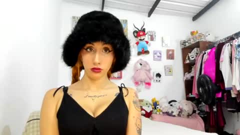 lunacristal_moon online show from June 22, 3:40 am