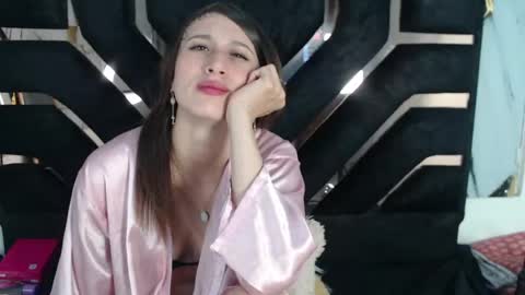 lunaembercs online show from August 15, 9:35 am