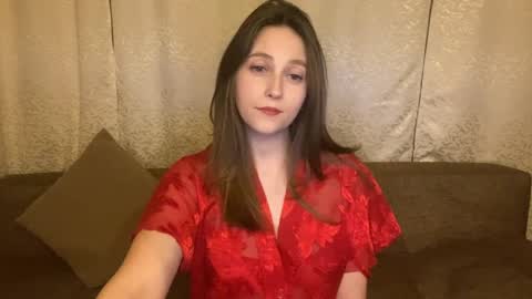 lunafeather online show from March 30, 7:43 pm