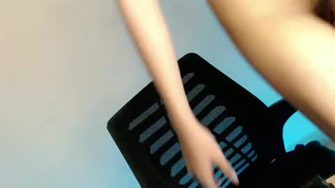 lunafoxx_ online show from August 15, 3:54 am