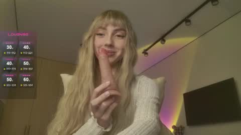 Luna online show from June 22, 10:32 pm