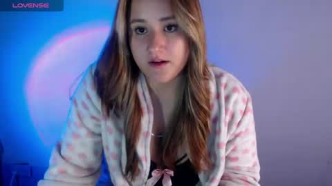 Julieth  online show from August 2, 4:30 am