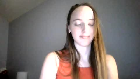 lunapixie2020 online show from August 12, 2:14 am