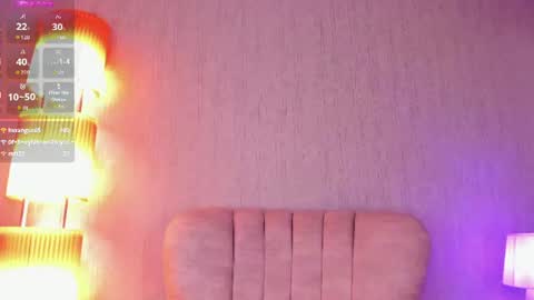 lunar_leen online show from August 7, 7:36 pm