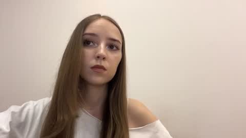 lunarleya online show from July 31, 7:41 pm