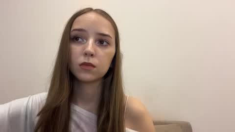 lunarleya online show from August 1, 8:04 pm