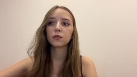 lunarleya online show from August 4, 6:27 pm