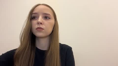 lunarleya online show from August 15, 5:17 pm