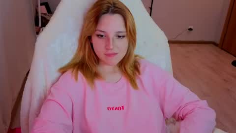 Kate online show from July 28, 5:08 pm