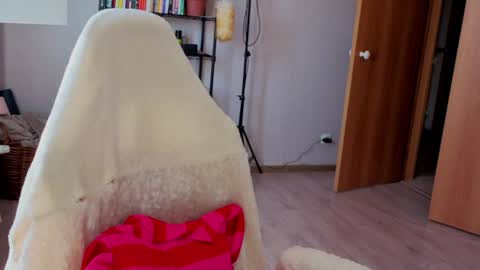 Kate online show from July 30, 7:48 am