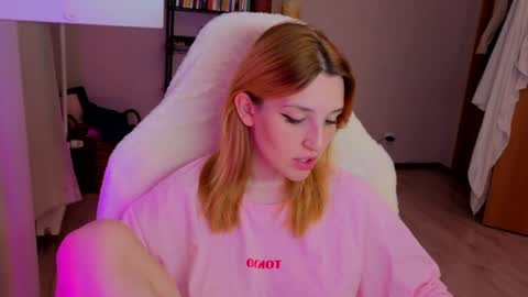 Kate online show from August 3, 7:32 pm