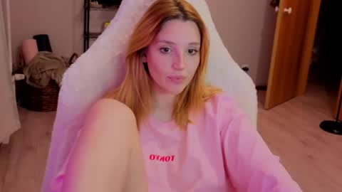 Kate online show from August 7, 4:18 pm