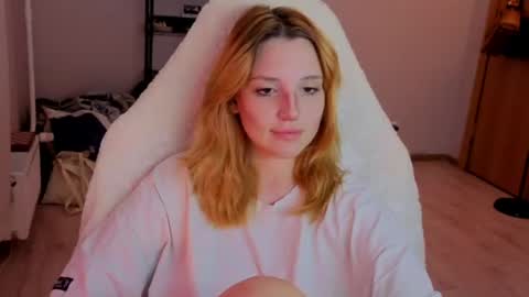 Kate online show from August 9, 7:59 pm