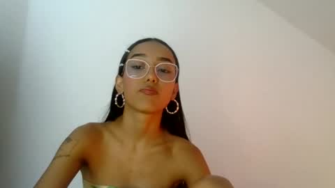 Luna   online show from July 27, 6:08 am
