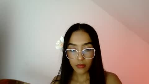 Luna   online show from August 5, 3:37 am