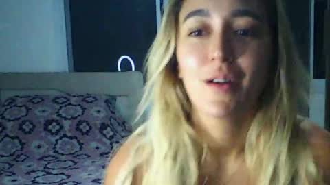 lunavelvvet online show from August 7, 2:11 am