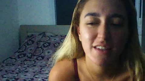 lunavelvvet online show from August 10, 2:13 am