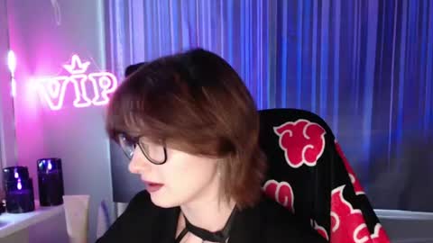 LunaXcherry online show from July 20, 5:05 pm
