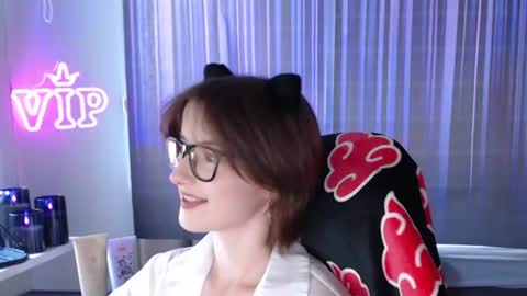 LunaXcherry online show from August 3, 5:09 pm