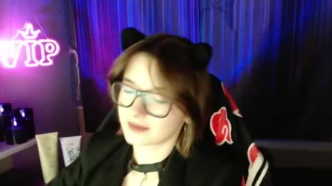 LunaXcherry online show from August 4, 7:22 pm