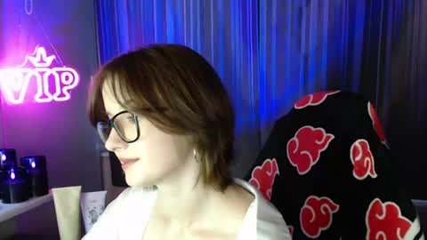 LunaXcherry online show from August 6, 6:07 pm