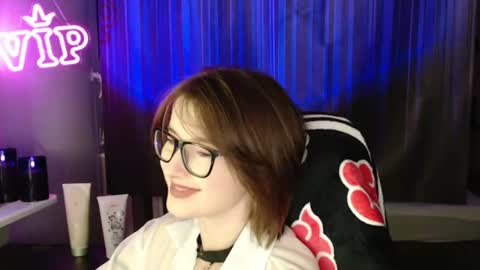 LunaXcherry online show from August 14, 9:29 pm