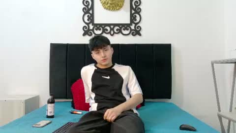lunaydream online show from August 10, 11:44 am