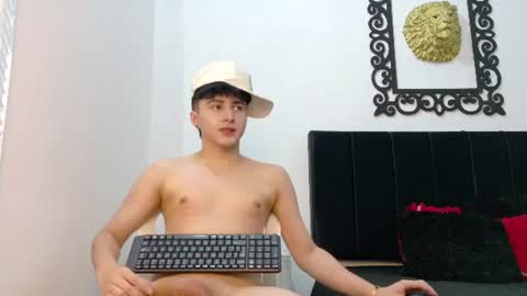 lunaydream online show from August 12, 12:40 pm