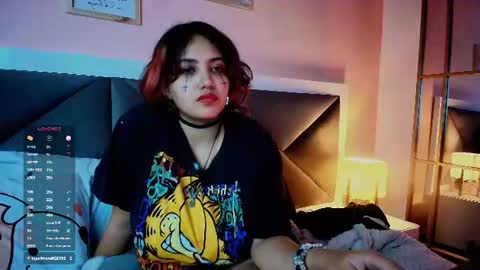 Lune  online show from August 14, 7:39 pm