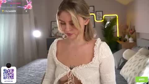 Evi online show from August 11, 9:33 am