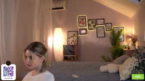 Evi online show from August 15, 9:24 am