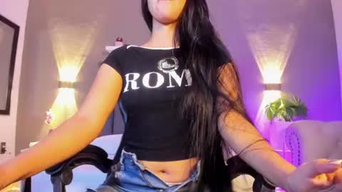 L U N A  online show from August 4, 12:35 pm