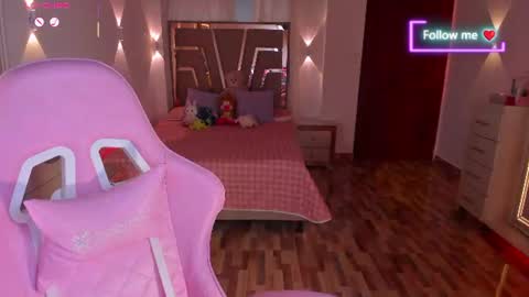 LUNA ROSE online show from July 26, 10:37 pm