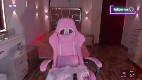 LUNA ROSE online show from July 28, 11:22 pm