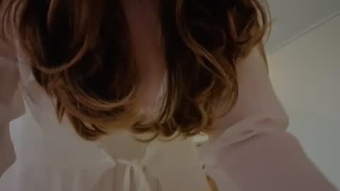 lunoria online show from June 28, 1:30 am