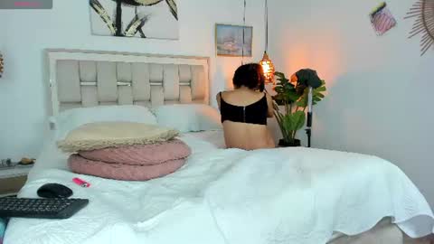 lupe and ostin online show from August 12, 3:09 am